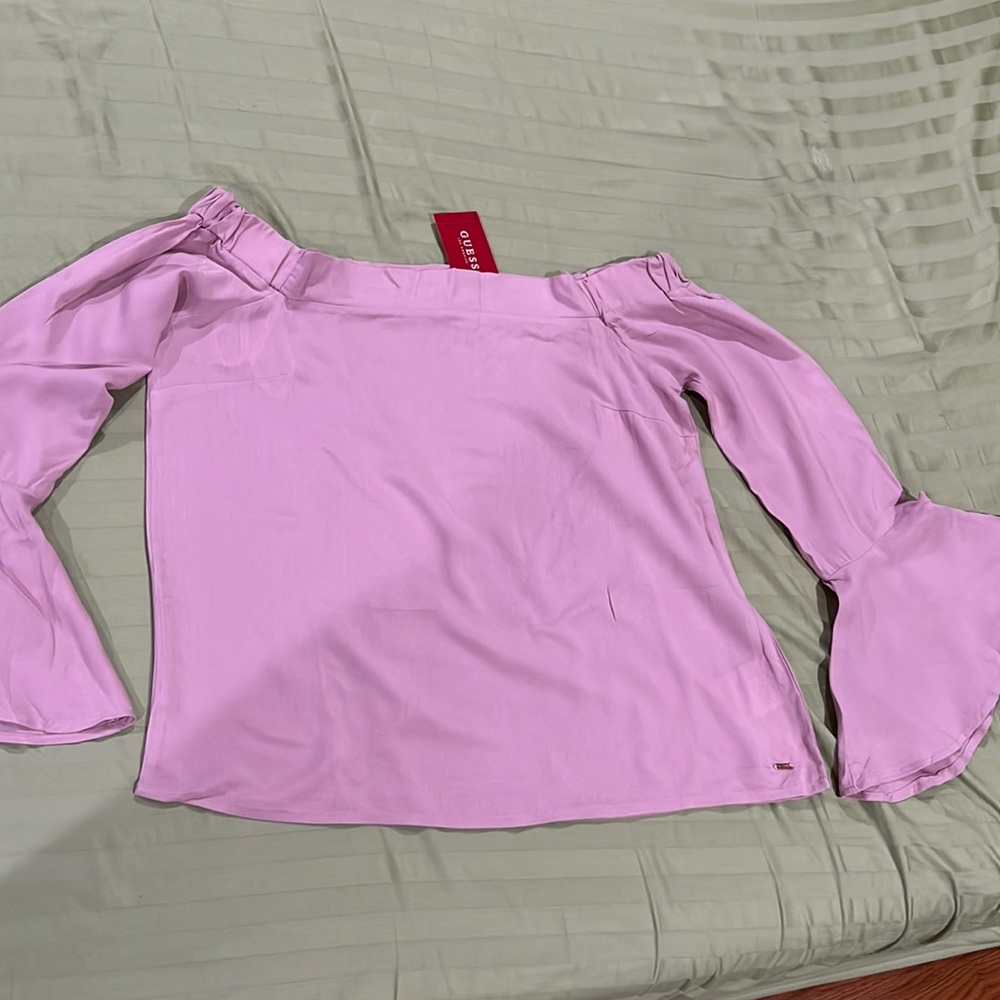 NWT Guess Long Sleeve Coree Off-shoulder Top - Size M - color Rose Dream